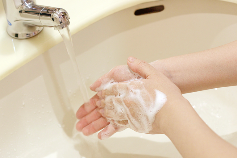 新型コロナウイルスの予防には、手洗い・アルコール消毒が効果的！