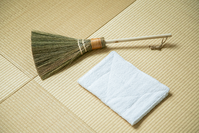 畳にカビが生えるのはなぜ？原因や掃除方法・予防方法を紹介