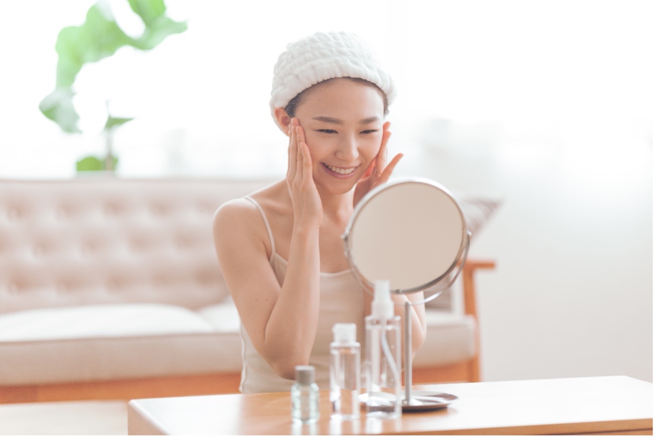 乾燥肌に美容液は必須アイテム？おすすめ美容成分の特徴も紹介