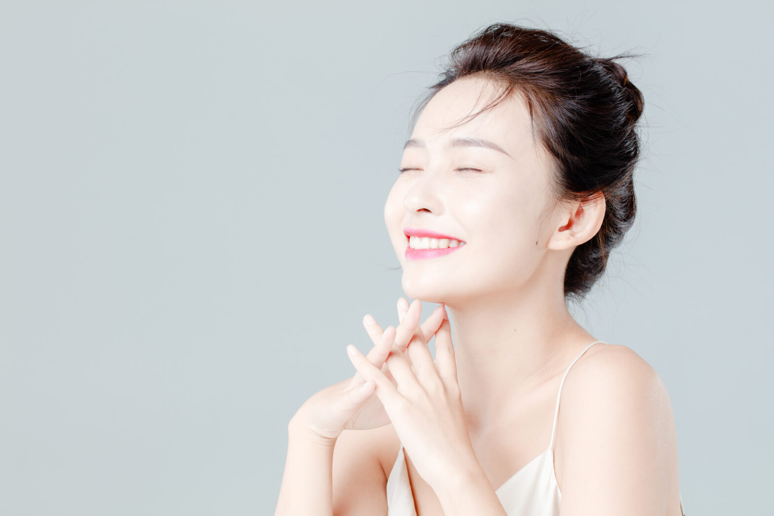 肌を白くする方法とは？適切なスキンケアとおすすめの成分を紹介
