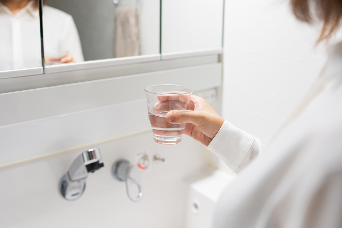 【医師監修】のどに良い食べ物や飲み物はある?痛みを緩和したいときの対処法を紹介